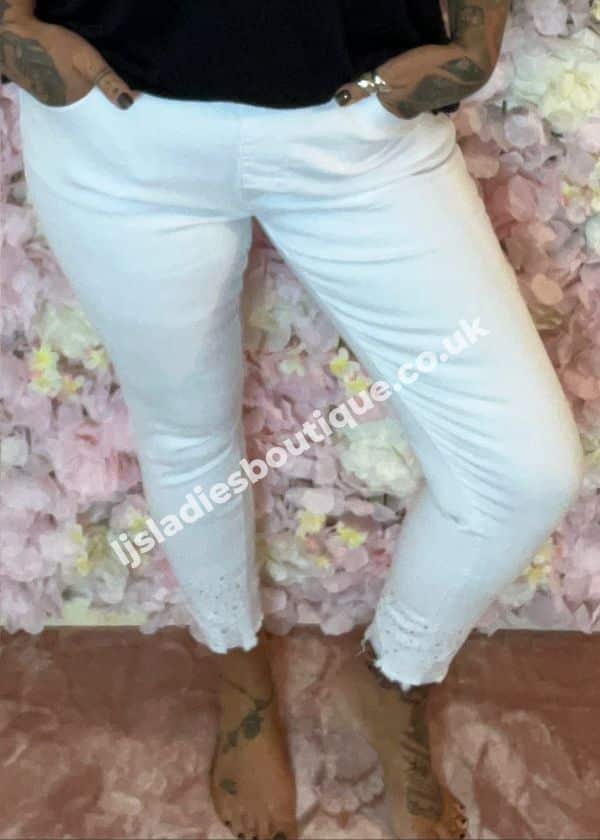 White Elasticated Waist Jeans with distressed bling ankles EF016