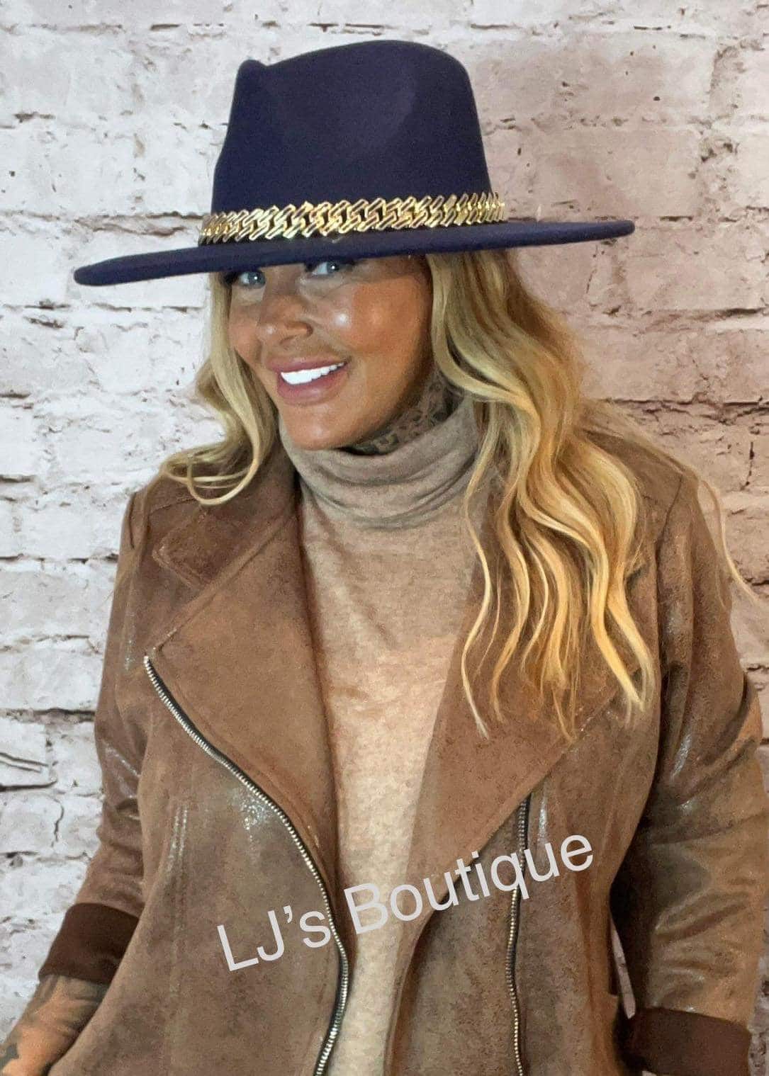 Women wearing fedoras cheap