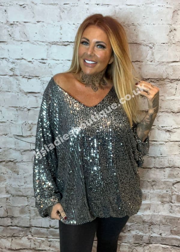 Midnight Kiss Sequin Top best fits 16-26 *NO RETURNS ON SALE ITEMS* - LJ's  Ladies Boutique
