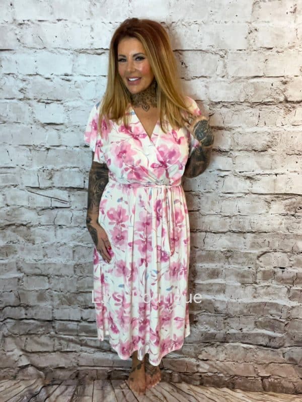Dana Floral wrap dress Best Fits 12-20