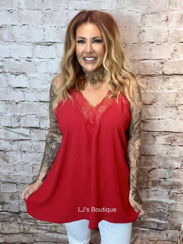 Lolita Vest (longer) best fits 16-26