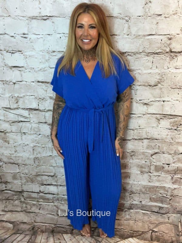 Akira Jumpsuit best fits 12-18 - Image 4