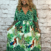 Shangri-la wrap dress best fits 14-22 - Image 3