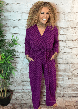 Saskia Jumpsuit best fits 16-24