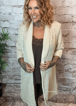 Jazmin Longline blazer best fits 14-22