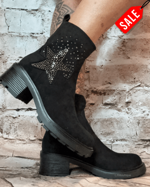 695 Black suede boots No returns on sale items