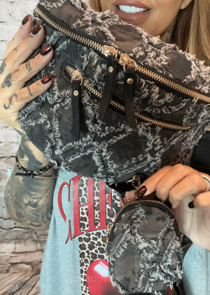 441 Cross body/bum bag Restocked