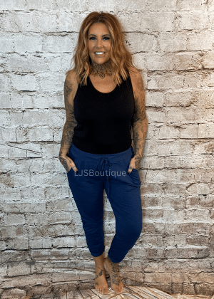 Hillary Luxe Joggers best fits 12-18