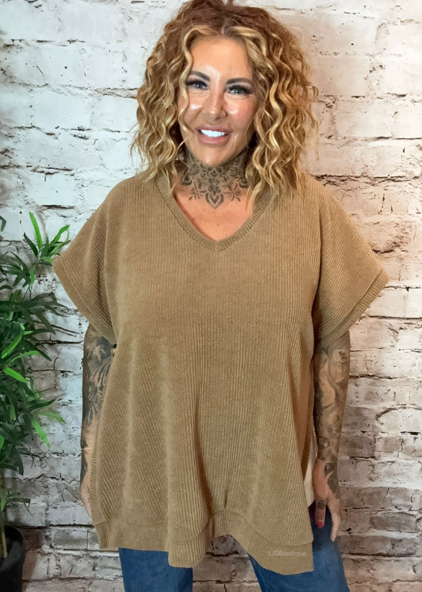 Melissa Tank top best fits 16-26 - Image 7