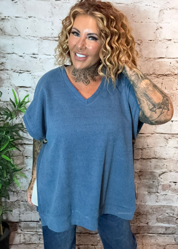 Melissa Tank top best fits 16-26 - Image 5