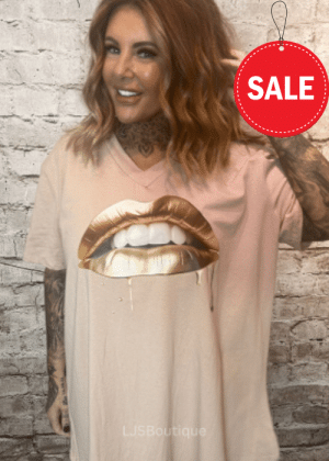 Bite me V-neck T-shirt best fits 16-24 NO RETURNS ON SALE ITEMS