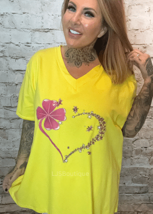 Arden V-neck t-shirt best fits 16-24  No Returns on sale items