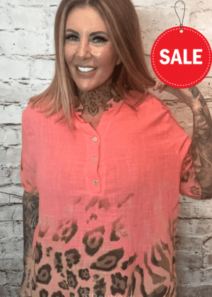 Miranda Blouse best fits 14-20 No returns on sale items