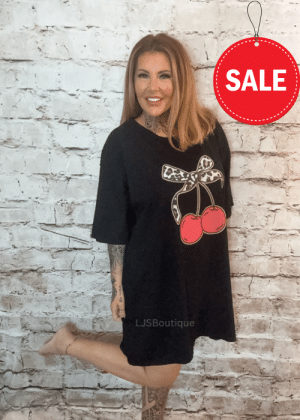 My cherry TUNIC/DRESS best fits 18-26 No returns on sale items