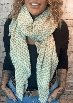 024 Heart print scarf