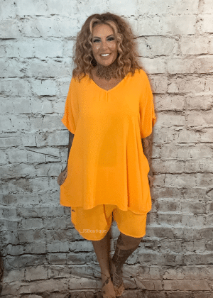 Memphis 2 Piece Short set best fits 16-26 no returns on sale items