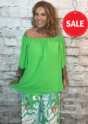 Elvira 2 piece outfit best fits 16-24 NO RETURNS ON SALE ITEMS