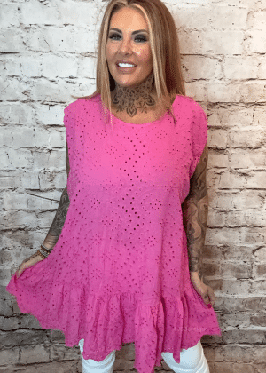 Sara Broderie effect top best fits 16-26 restocked