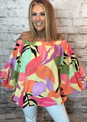 Susan Bardot top best fits 16-26 NO RETURNS ON SALE ITEMS