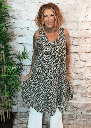Nellie tunic/dress best fits 16-24