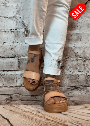 Lola Nude wedged sandals No returns on sale items