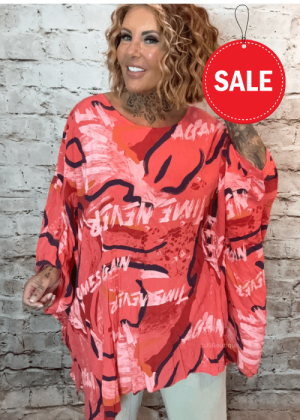 The Fabel oversized top best fits 16-26 "No Returns On Sale Items"