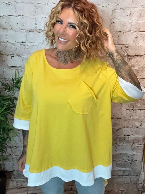 Alice round-neck T-shirt - best fits 16-24