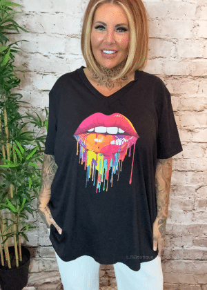 Nibble V-neck T-shirt best fits 16-24