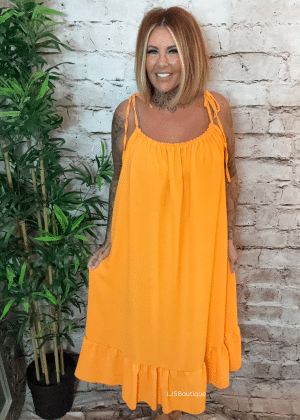 Daviana Dress best fits 16-26