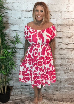 Rita Bardot dress best fits 14-22