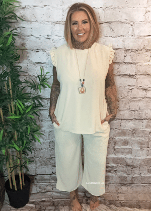 Genesis 2 piece outfit best fits 12-20