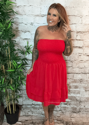 Melanie Strapless dress best fits 12-20