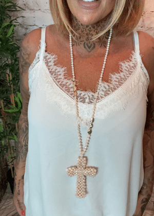 411 Baby pink Cross necklase