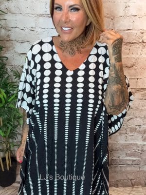 Simone Kaftan Dress best fits 14-22