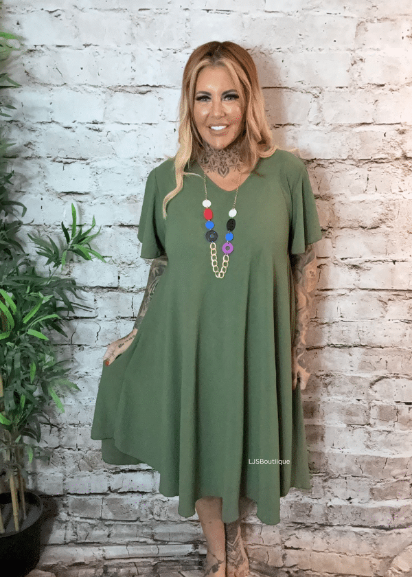 Freda dress best fits 16-24 - Image 9