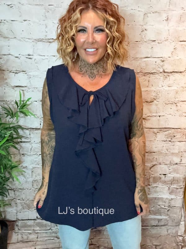 Whitney blouse best fits 16-24 - Image 11