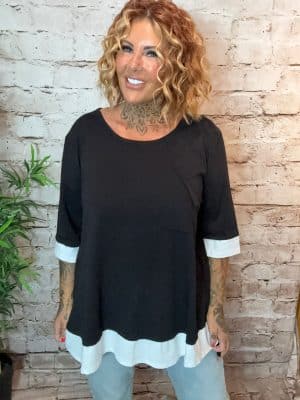 Alice round-neck T-shirt - best fits 16-24