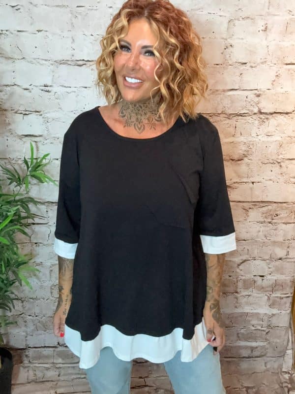 Alice round-neck T-shirt - best fits 16-24 - Image 4
