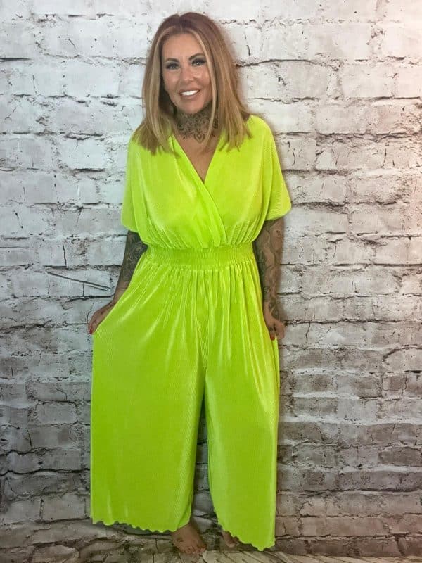 Elliana pleated jumpsuit best fits 16-24 - Image 2
