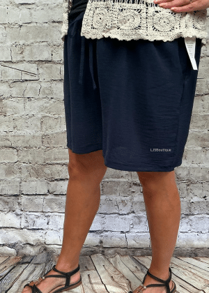 Layla shorts best fits 14-22 Restocked