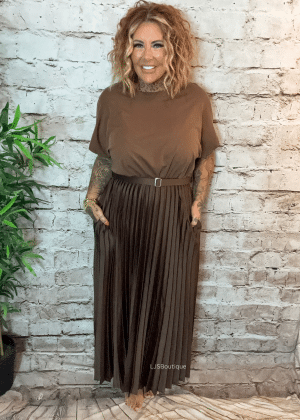 Chocolate Bianca pleated dress best fits 12-22