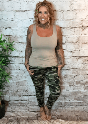 Camo print soft stretchy leggings best fit 14-22