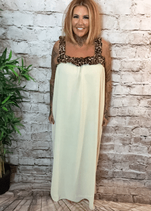 Venus dress best fits 14-22