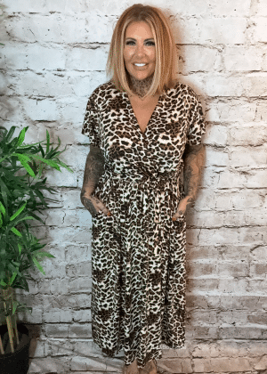 Lilly wrap dress best fits 14-24
