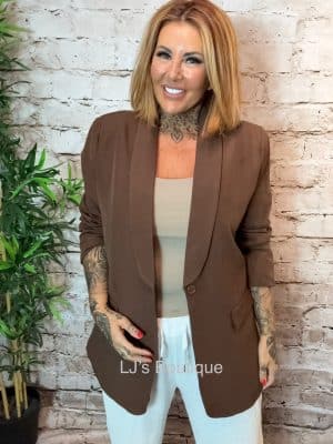 Shelley blazer best fits 12-20 Restocked
