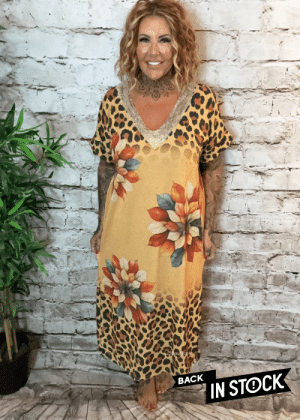 Elizabeth dress best fits 16-24 Restocked