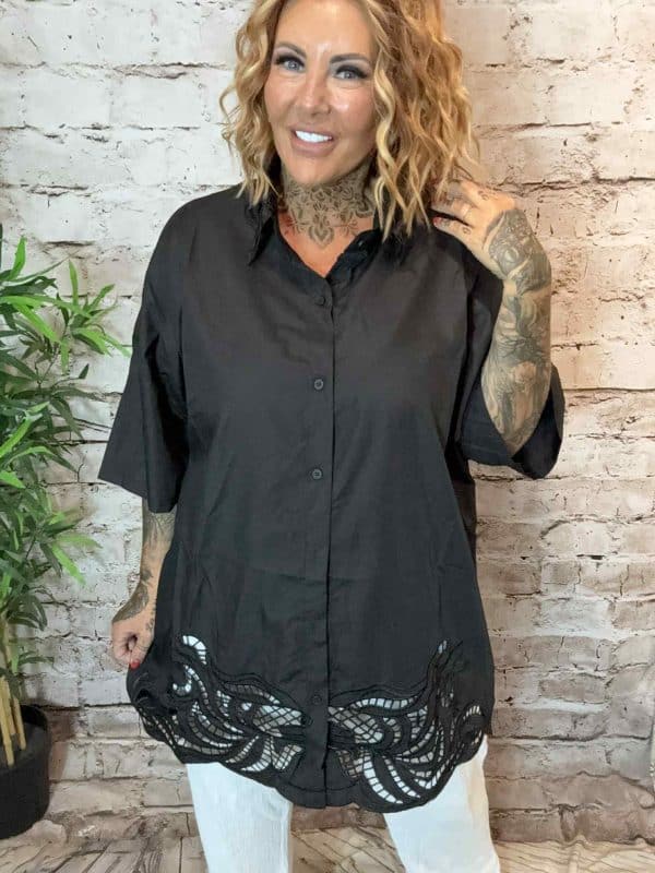 Cadence Blouse - best fits sizes 16-26 - Image 4