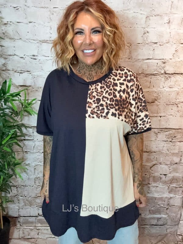 Camilla Round-Neck T-shirt Best Fits 16-24 - Image 4