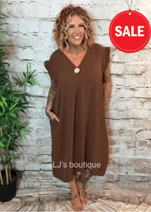 Penelope Sleeveless dress best fits 16-24 “No Returns On Sale Items”