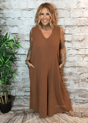 Vanessa jumpsuit - Best fits 16-24